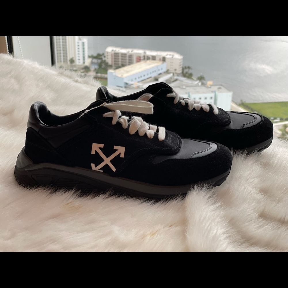 Men’s Shoes